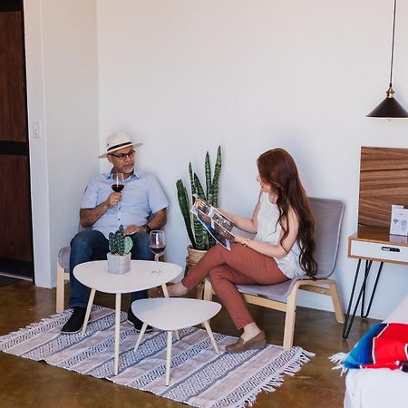 Vl Uno Bed & Breakfast Ensenada Ngoại thất bức ảnh