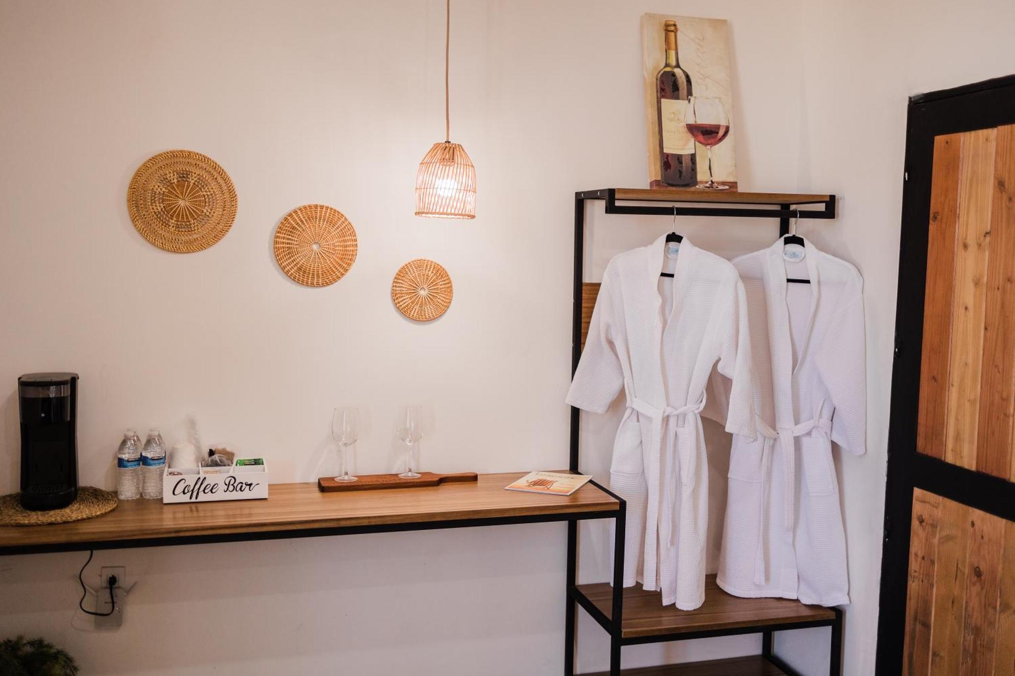 Vl Uno Bed & Breakfast Ensenada Ngoại thất bức ảnh