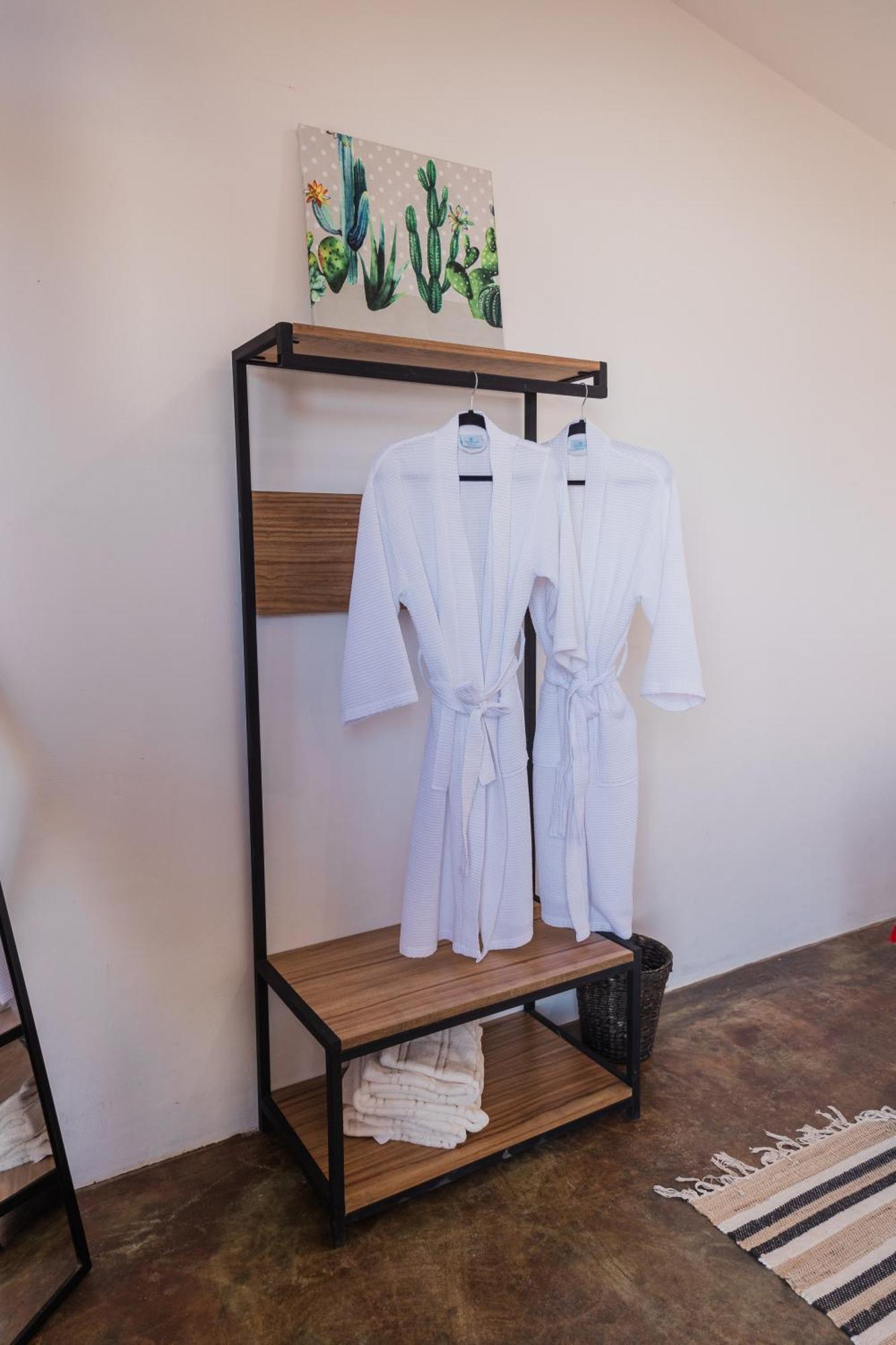 Vl Uno Bed & Breakfast Ensenada Ngoại thất bức ảnh