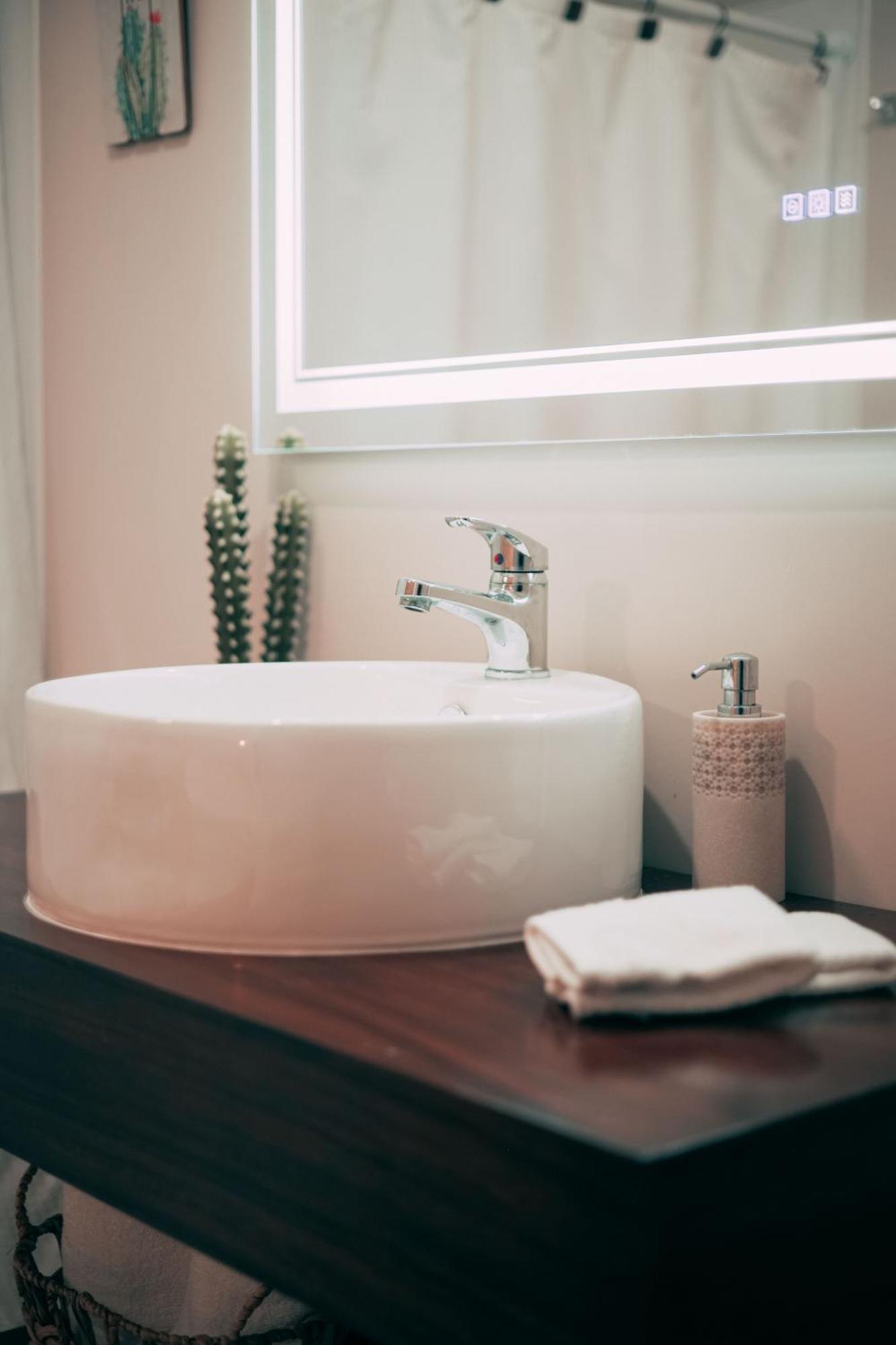 Vl Uno Bed & Breakfast Ensenada Ngoại thất bức ảnh