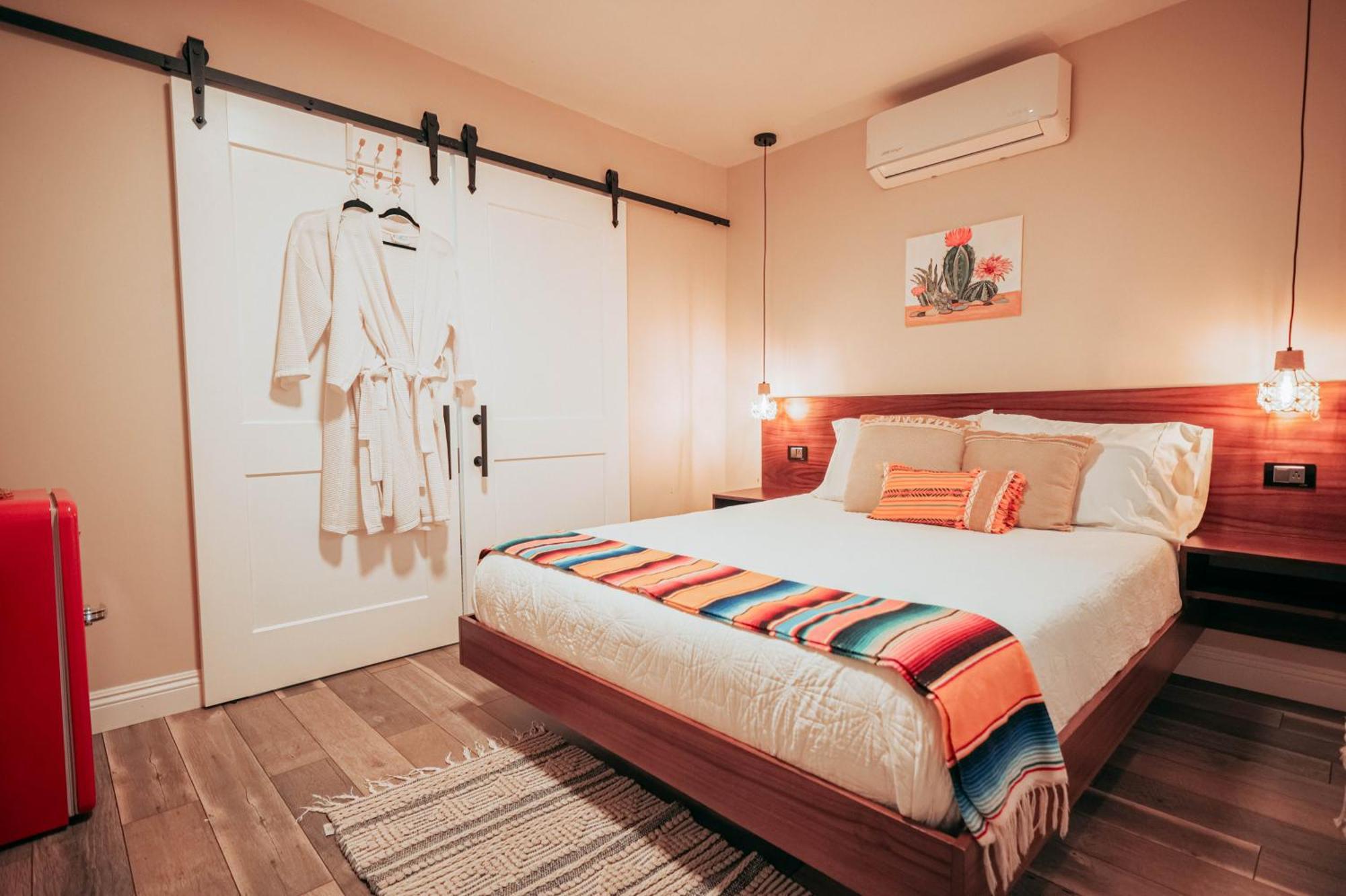 Vl Uno Bed & Breakfast Ensenada Ngoại thất bức ảnh