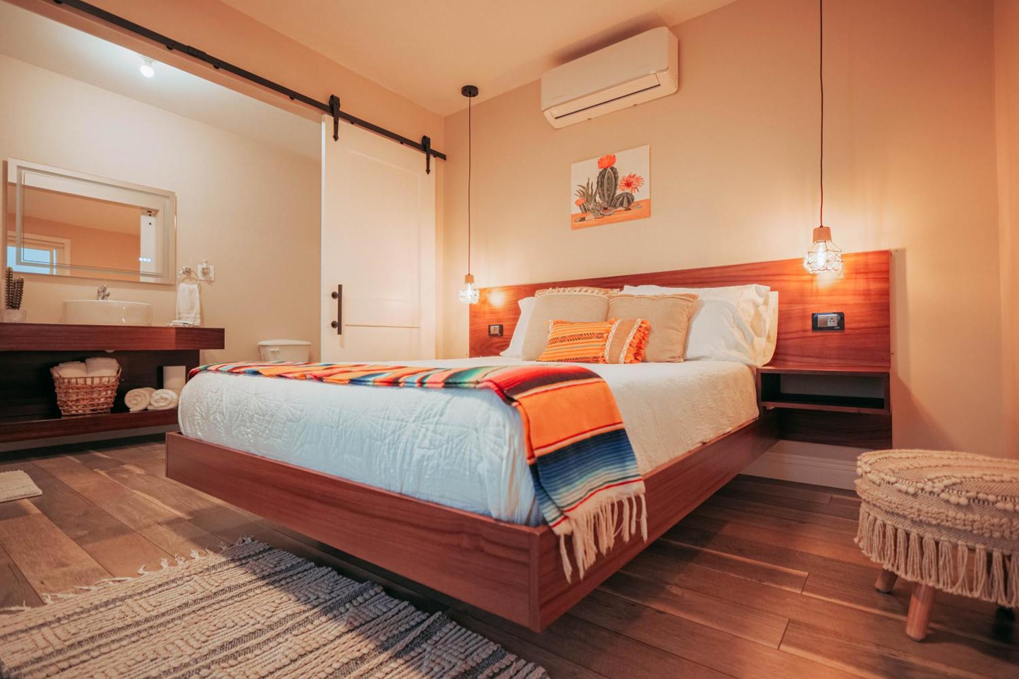 Vl Uno Bed & Breakfast Ensenada Ngoại thất bức ảnh